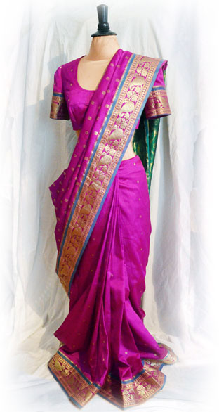 Sari original gefaltet